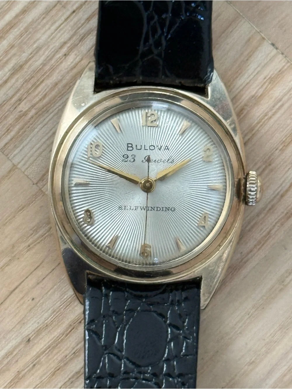 Bulova Rare 1954 23 Jewels Sunburst Dial Self-Winding Watch Gold Case Leather